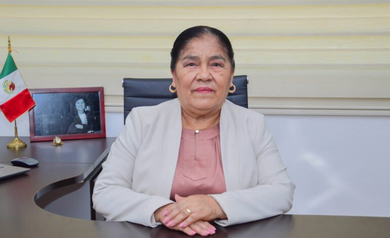 FUNCIONARIOS EN TEMIXCO APROVECHAN OPACIDAD DE JUANA OCAMPO PARA ENRIQUECERSE (1/3)