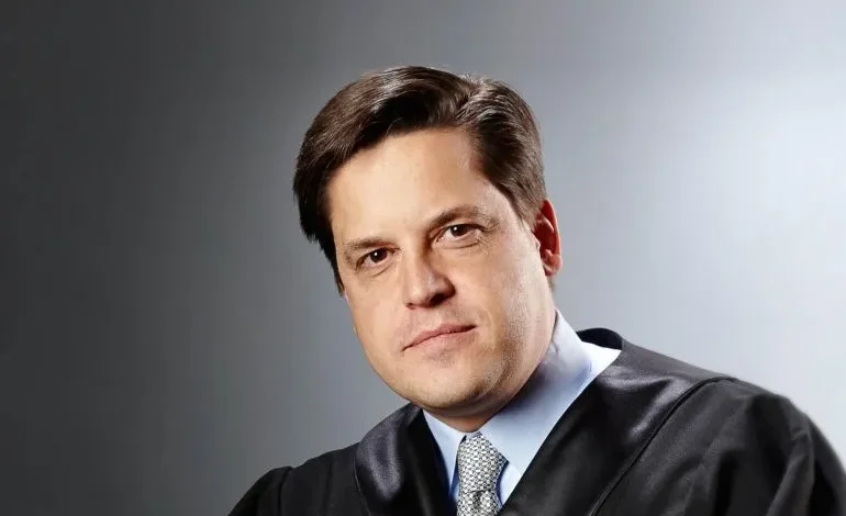 MINISTROS DE LA SUPREMA CORTE NO ESTÁN PREPARADOS ¿ESPECIALIZACIÓN O SIMULACIÓN?