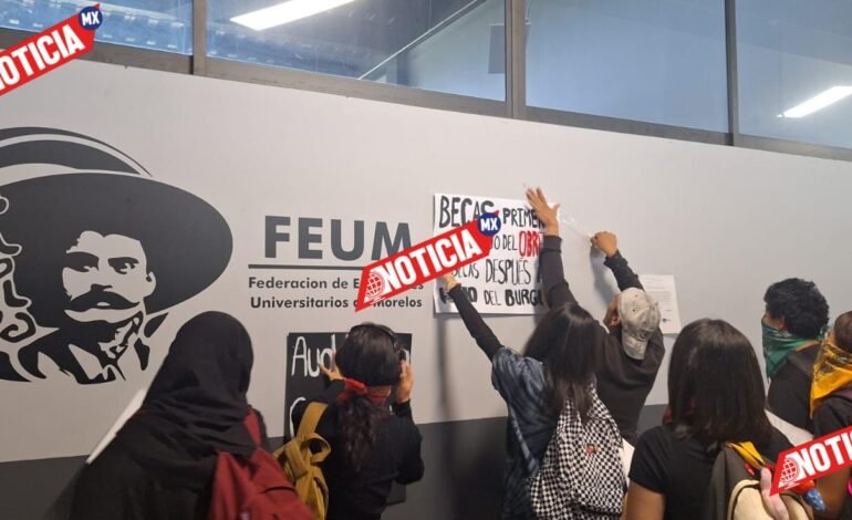 PROTESTAN CONTRA FEUM POR INCUMPLIR ACUERDOS CON ESTUDIANTES